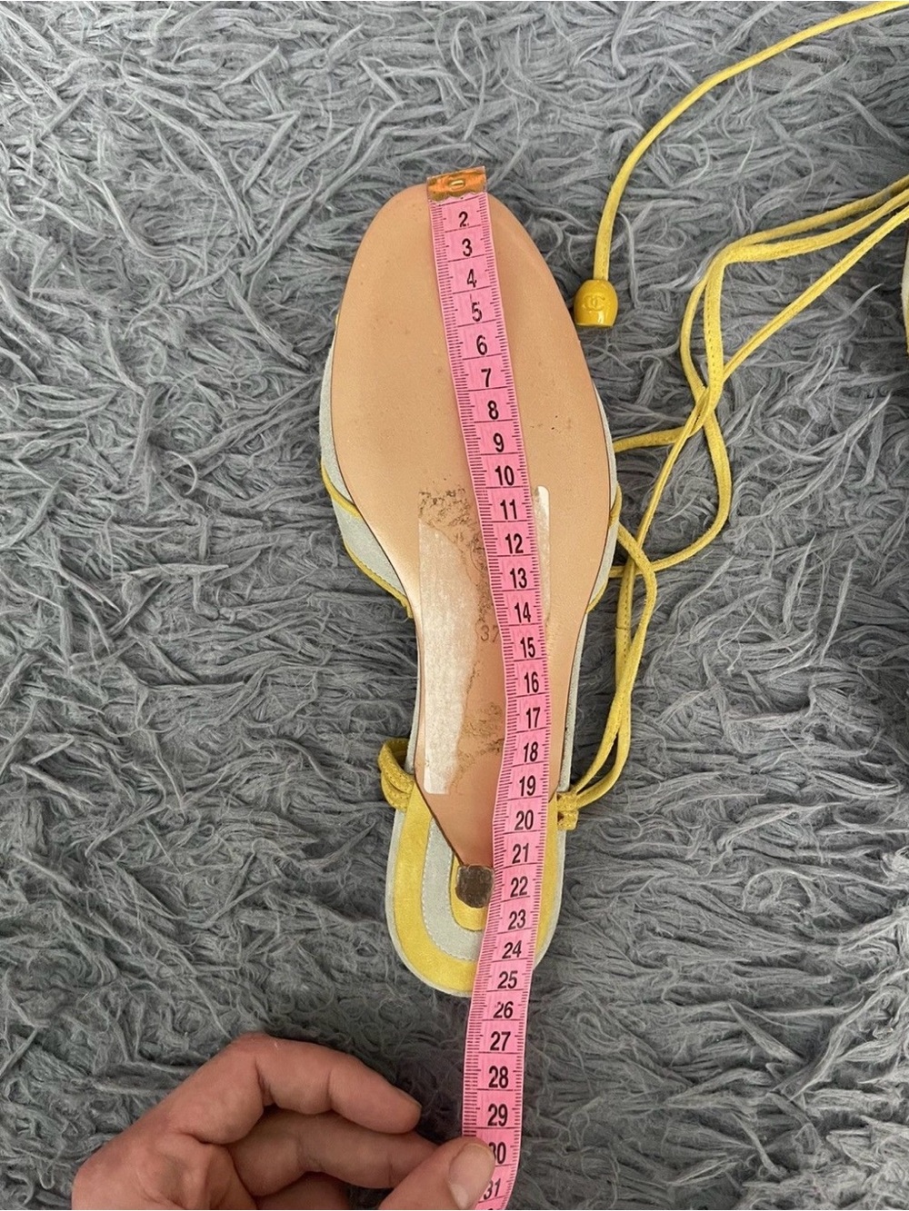 Vintage Chanel pale yellow and off-white suede lace-up flat sandals - Picture 7 of 8